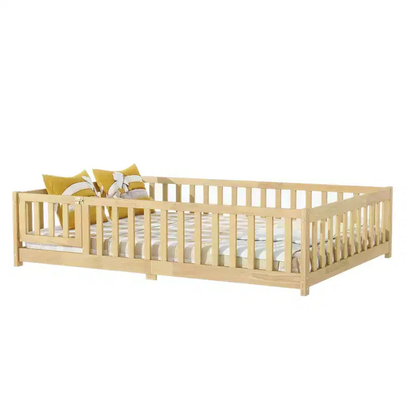 Letto per Bambini a grandezza naturale con Recinzione di Sicurezza e Porta – Letto Basso per Bambini con Sponda di Protezione
