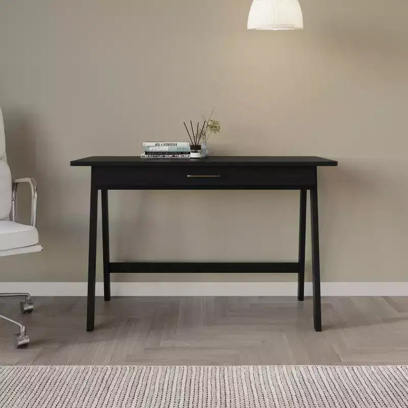 Scrivania in legno naturale con cassetto singolo e ancoraggi anti-ribaltamento – Capacità 113 kg