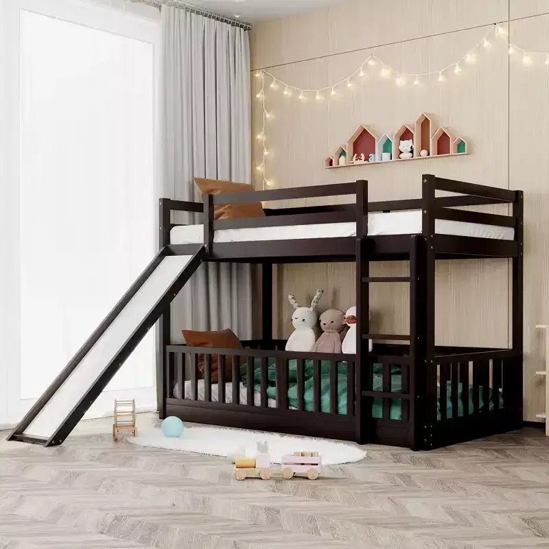 Letto a castello singolo su singolo con scivolo e scaletta, bianco