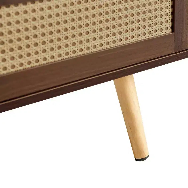 Tavolino da caffè in rattan con vano contenitore a sportello scorrevole | Gambe in legno massello, Noce, 104 cm