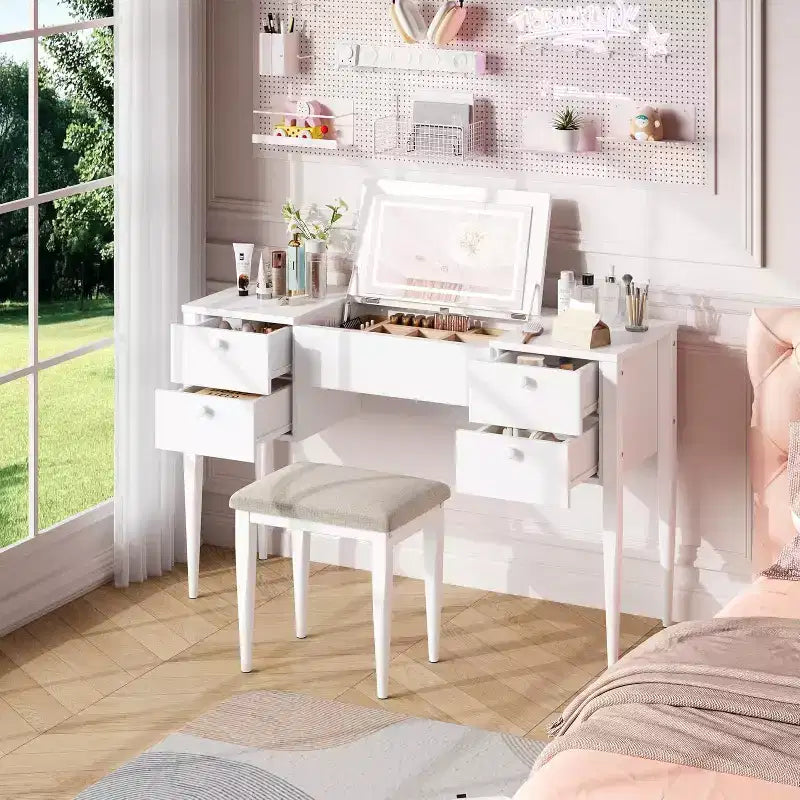 Scrivania da trucco da 47" con specchio a ribalta, luci LED, 3 modalità di illuminazione, 5 cassetti, tavolo 3 in 1 con sedia, bianco e oro