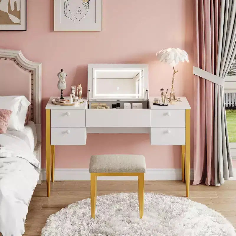 Scrivania da trucco da 47" con specchio a ribalta, luci LED, 3 modalità di illuminazione, 5 cassetti, tavolo 3 in 1 con sedia, bianco e oro