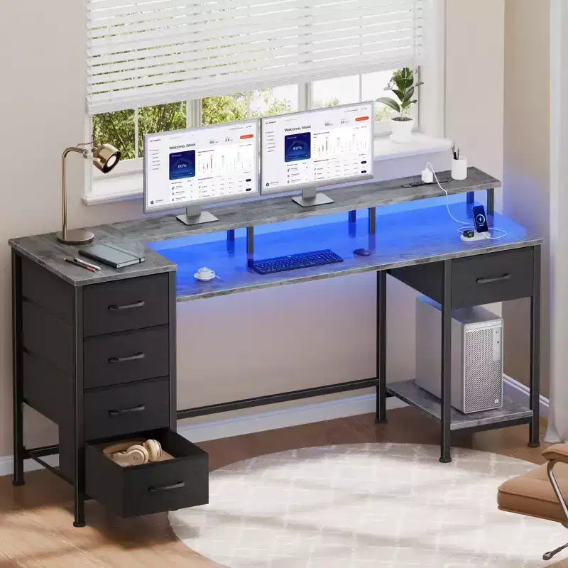 Scrivania da gioco grigia da 55" con luci LED RGB, stazione di ricarica e cassetti in tessuto reversibili – Per ufficio e camera da letto