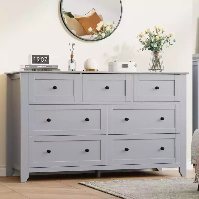 Comò moderno in legno a 7 cassetti, cassettiera grande larga 54 pollici con cassetti profondi e maniglie in metallo per camera da letto, ingresso e corridoio